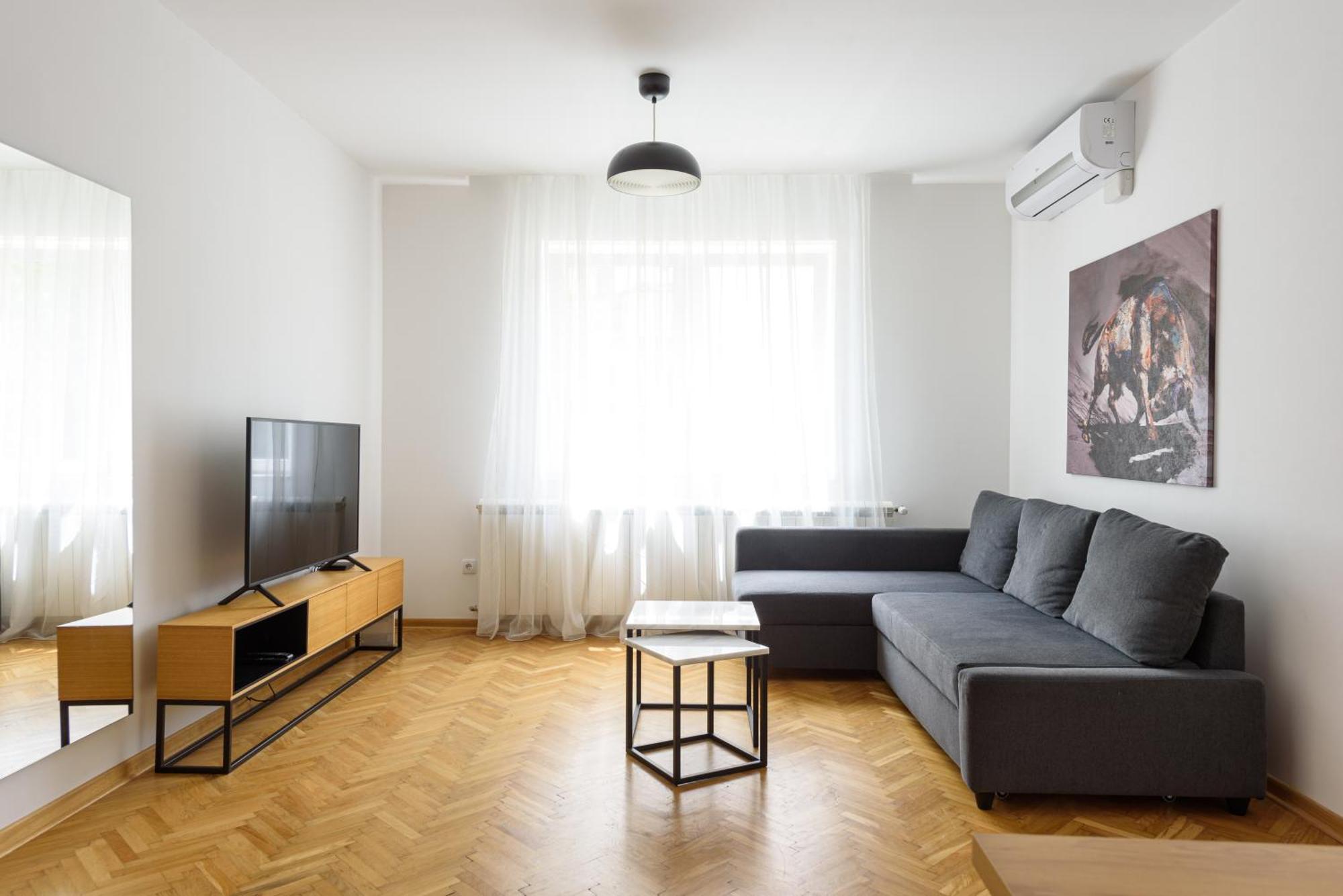 Apartment Tim 3 *